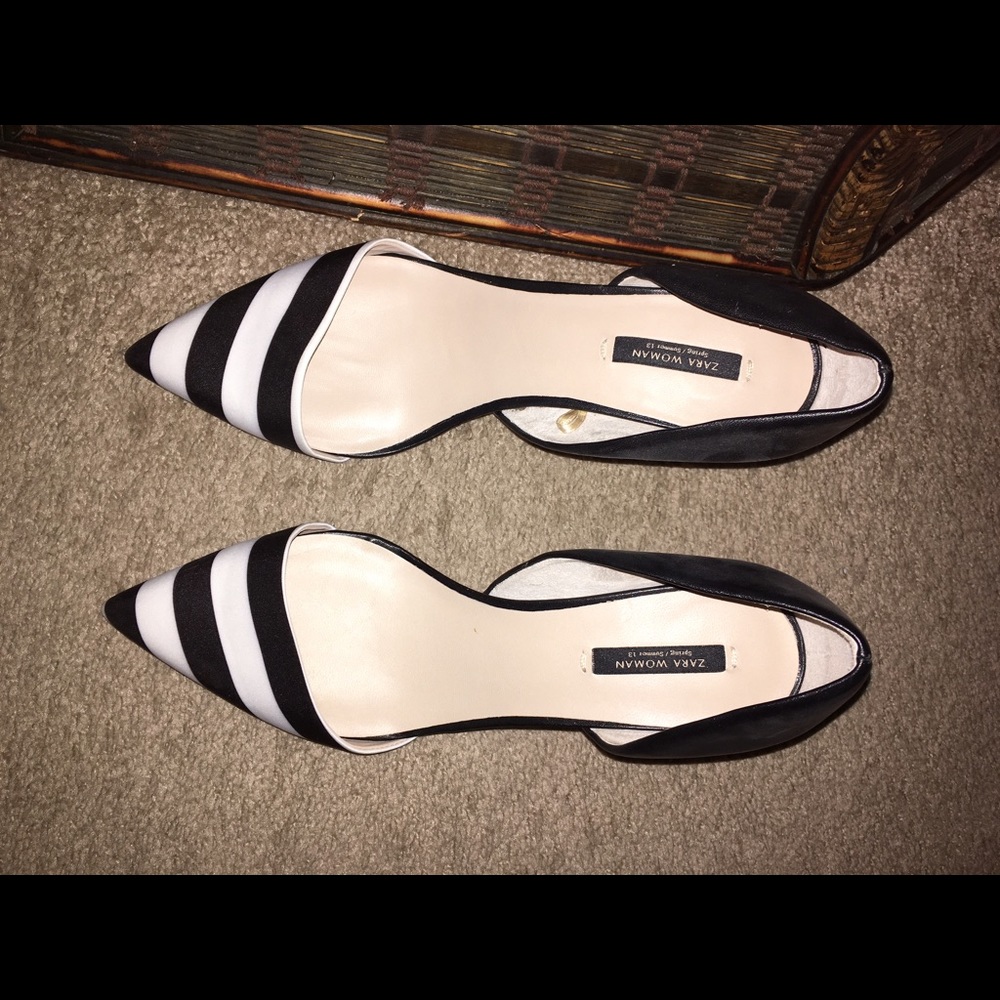 ZARA WOMAN Black and white striped heels