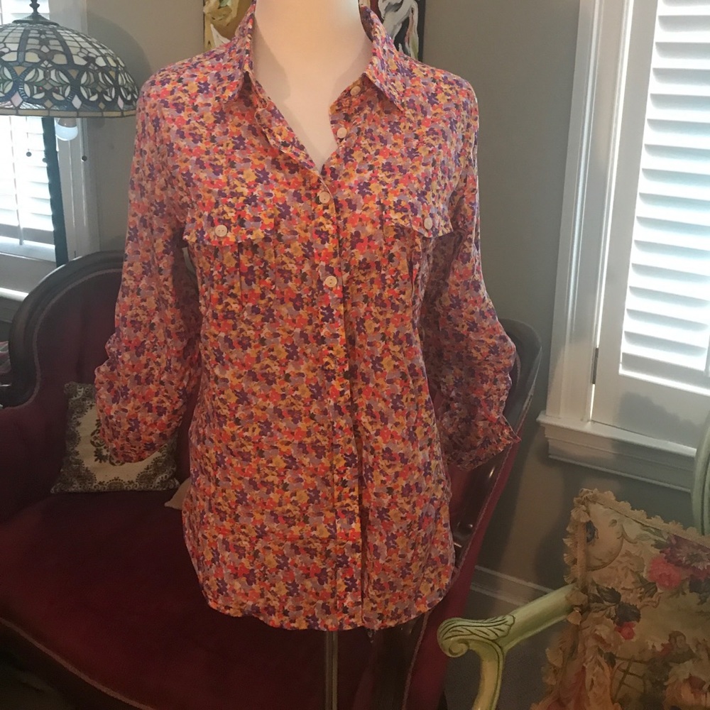 Moda intl button up floral sz small