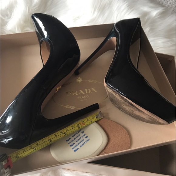 #DTF Vintage Prada Pumps - Picture 3 of 4