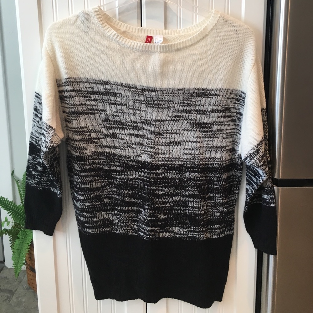H&M Black & White Oversized Sweater