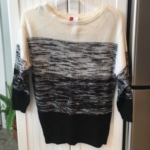 H&M Black & White Oversized Sweater