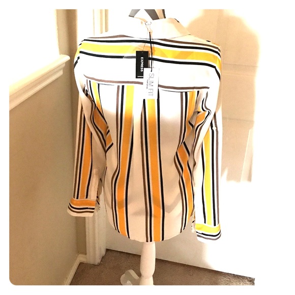 Express Blouse - Picture 2 of 3