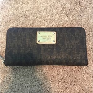 Michael Kors wallet