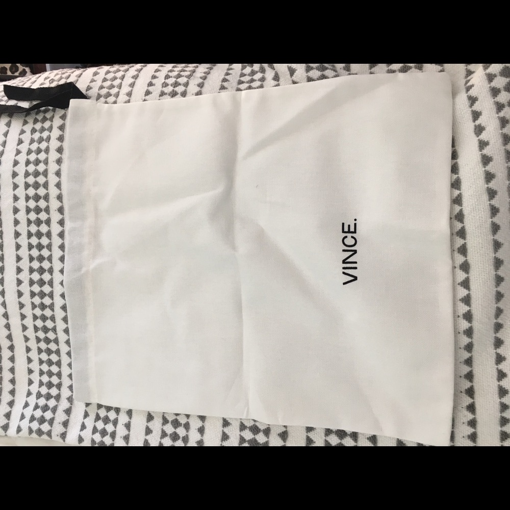 Vince dust bag