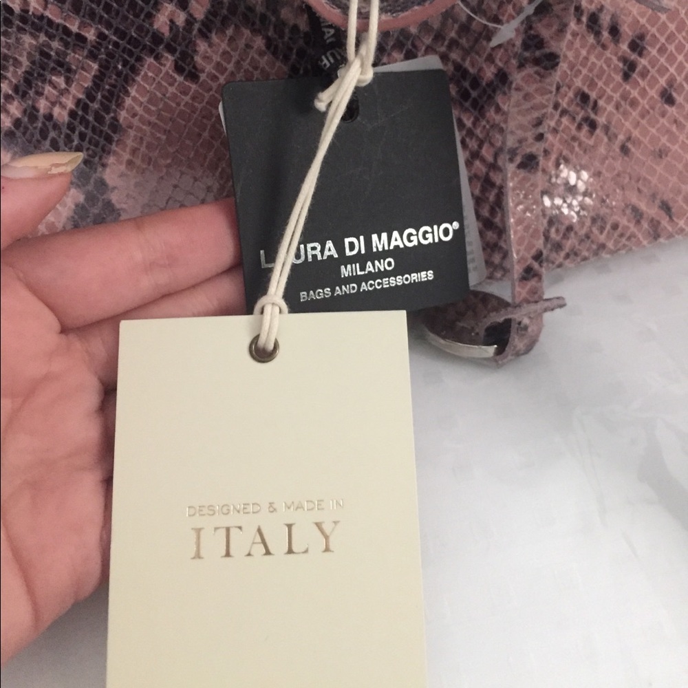 Additional pictures of Laura DiMaggio bag