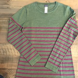 Lightweight Olive Green Patagonia Sweater