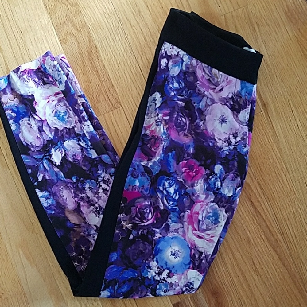Floral ankle length pant size 0