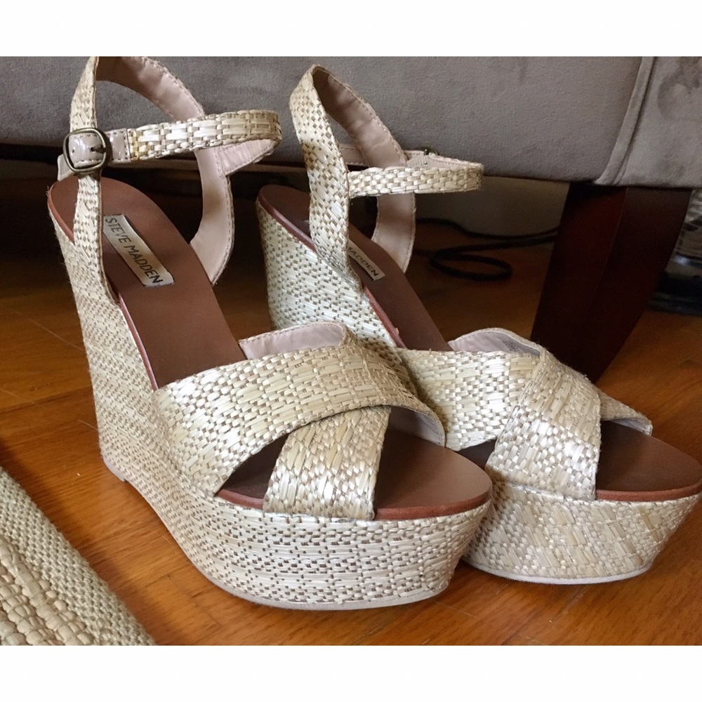 Steve Madden Wedges
