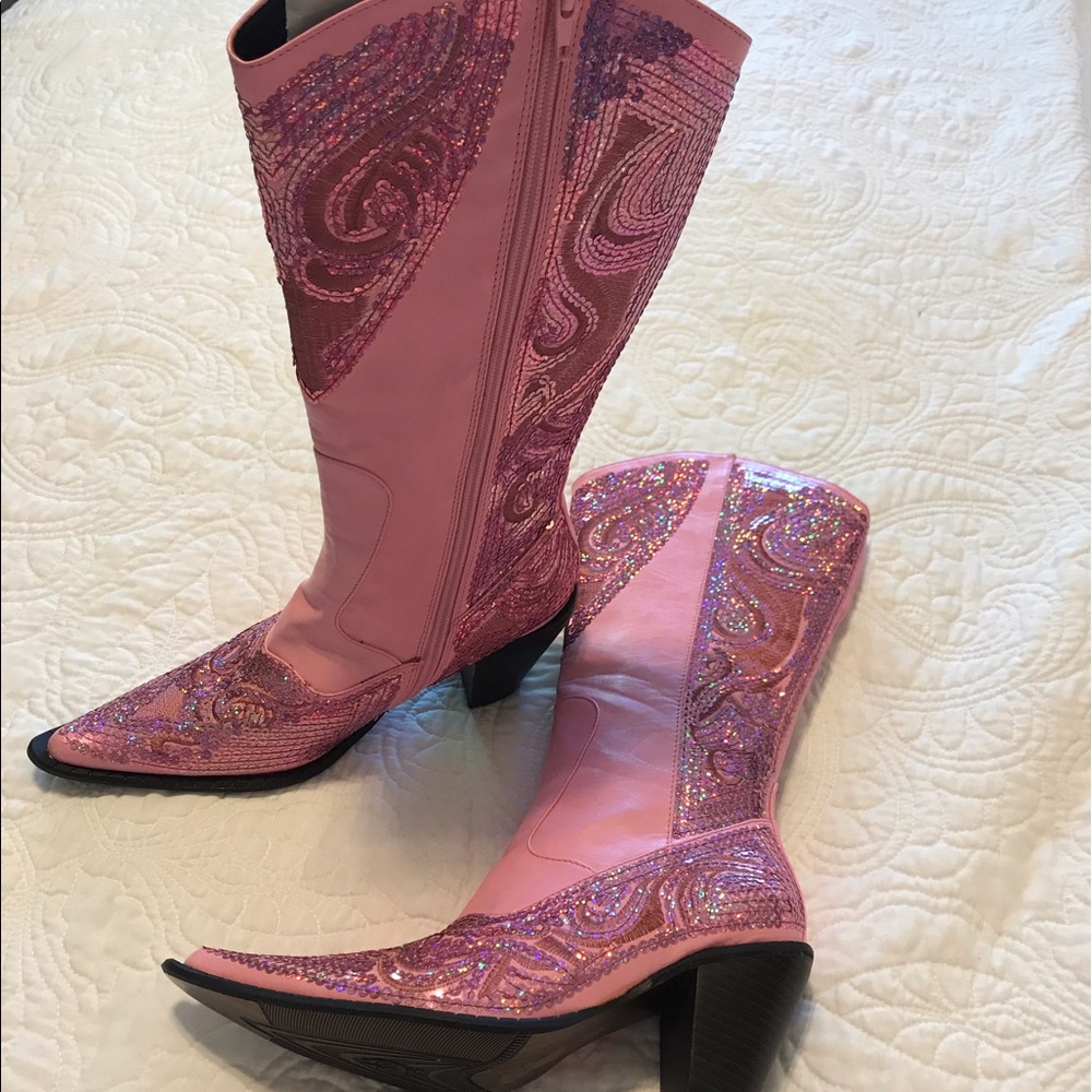 NWOT Helen's Heart Pink Bling Boots Size 6
