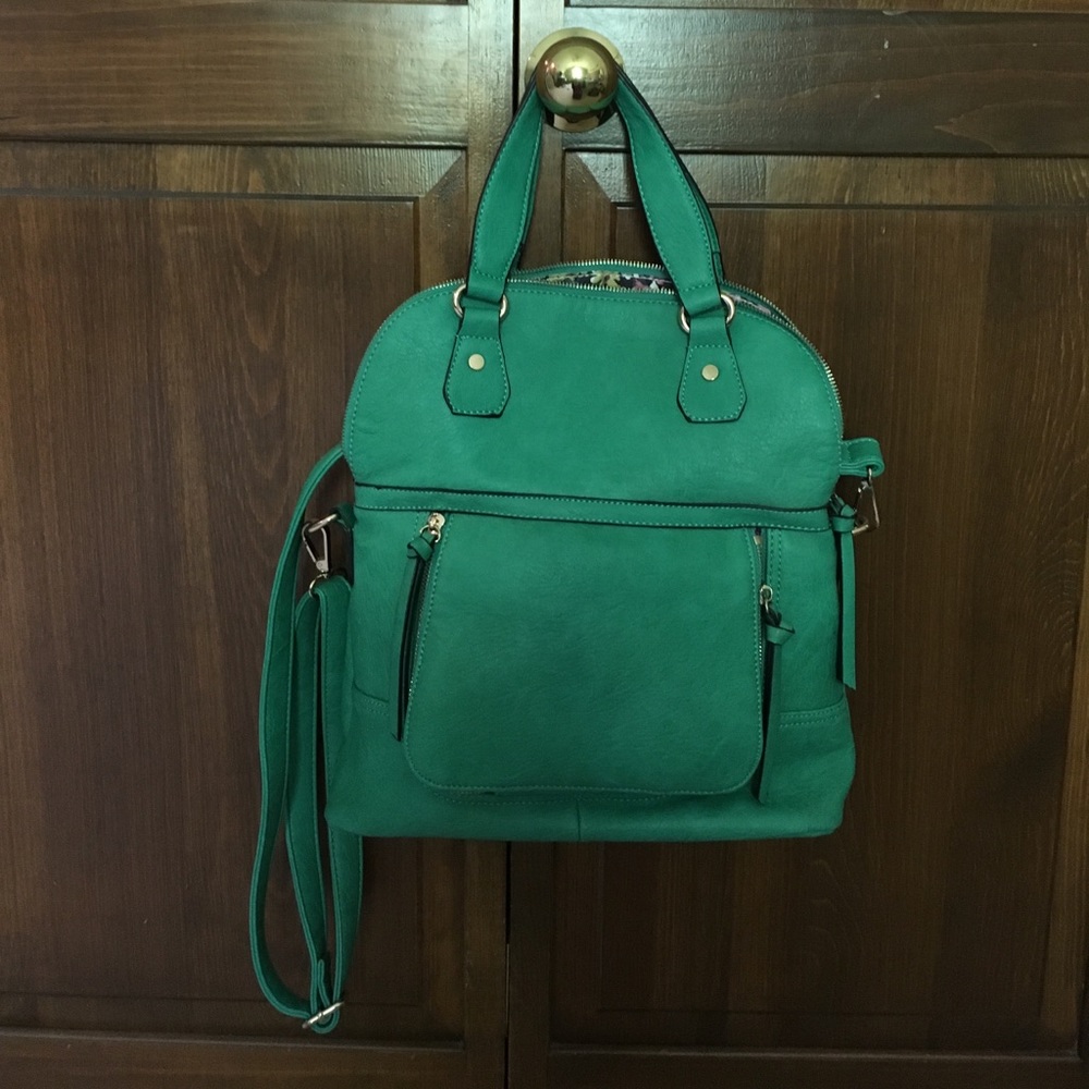 Cross body bag color: dark mint