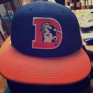 Denver broncos SnapBack cap