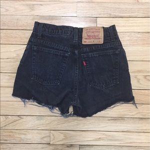 Vintage Levi's 550 cut off black shorts