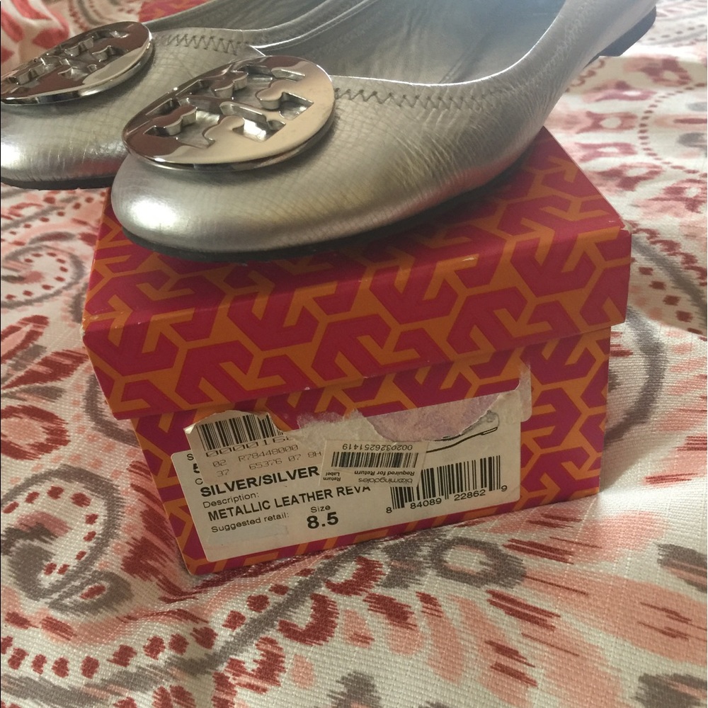 Tory Burch silver flats 8.5