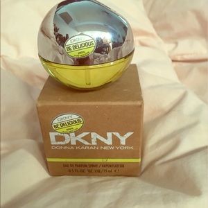 DKNY Be Delicious .5 Fluid Ounce Eau de Parfum .
