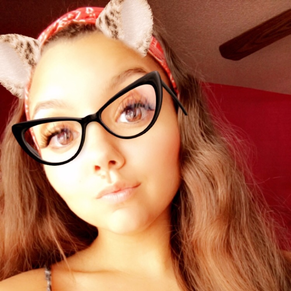 Meet your Posher, Eileen