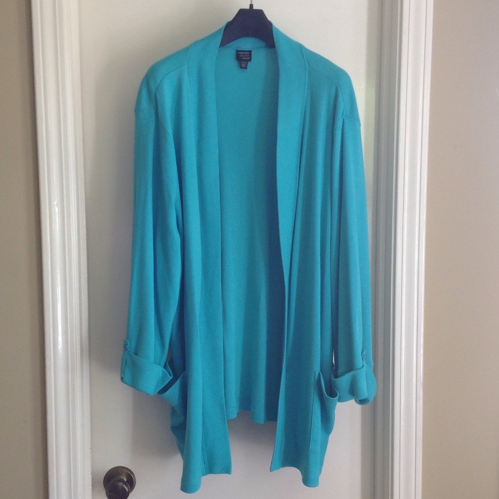 Women's tab-cuff jacket