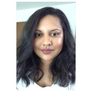 Meet your Posher, Sandhya