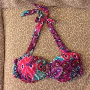 Bikini top size 36D.