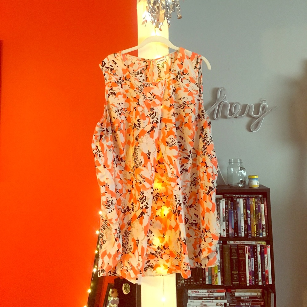 DKNYC Plus Size tank top.