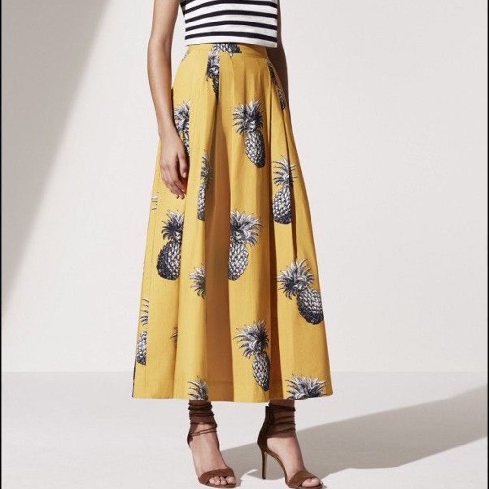 ISO Ann Taylor pineapple skirt