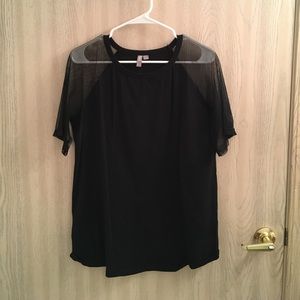 Black tee with mesh sleeves
