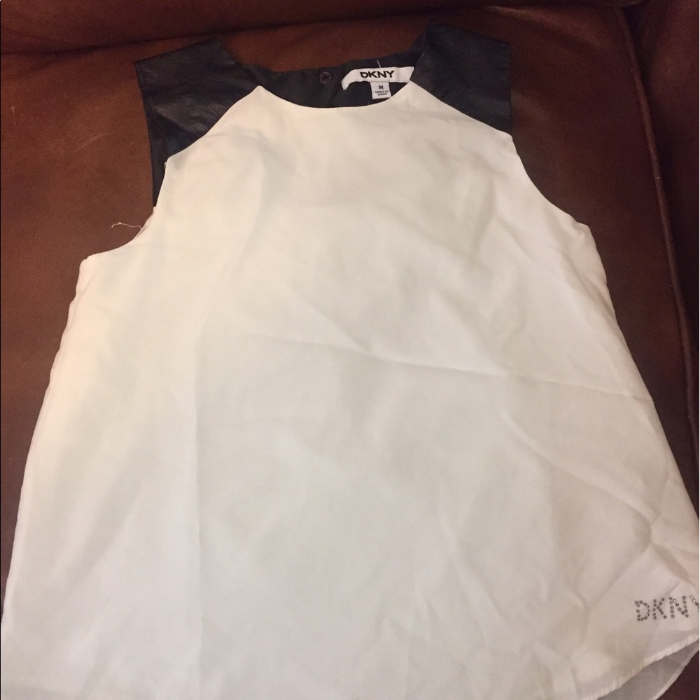 Girls DKNY sleeveless blouse