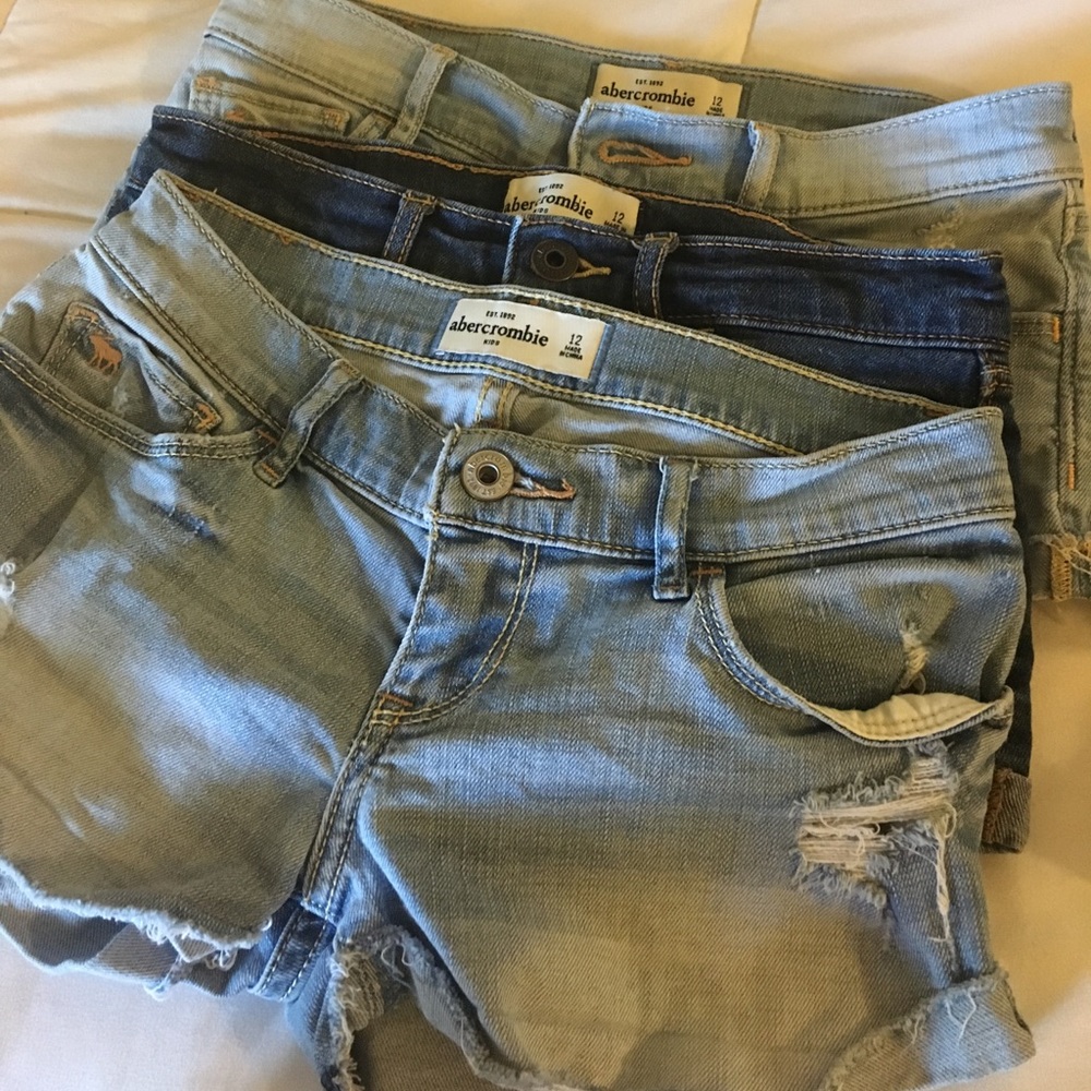 Lot of 3 Abercrombie kids shorts. Size 12