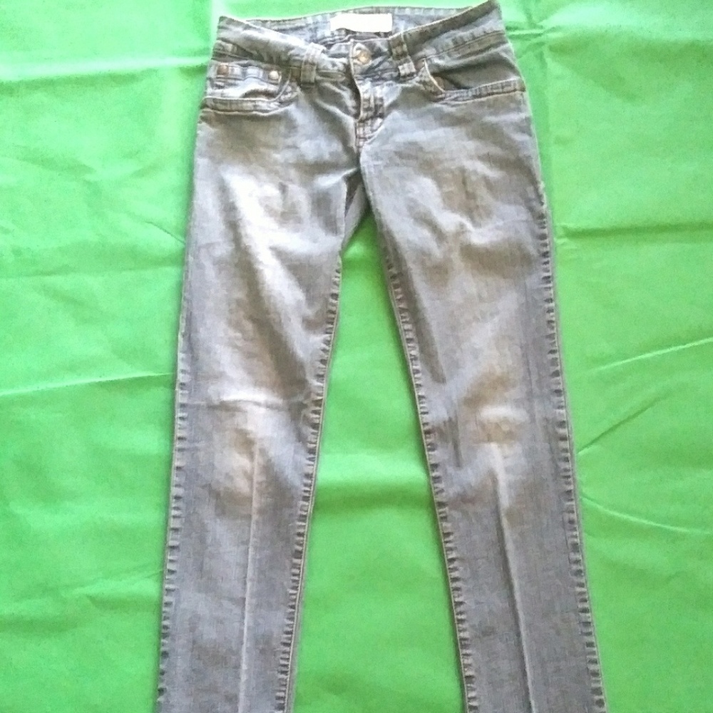 Hydraulic blue jeans