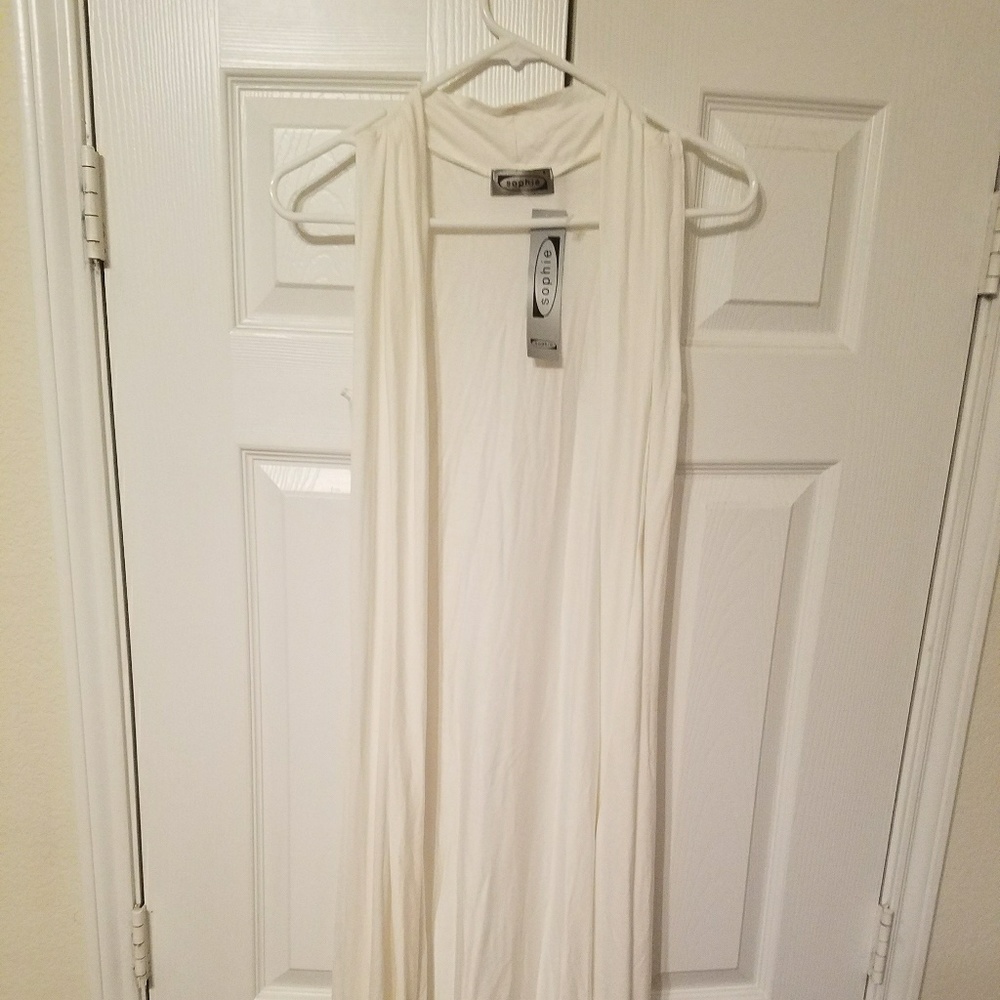 Cream layering vest - Similar to Lularoe Joy