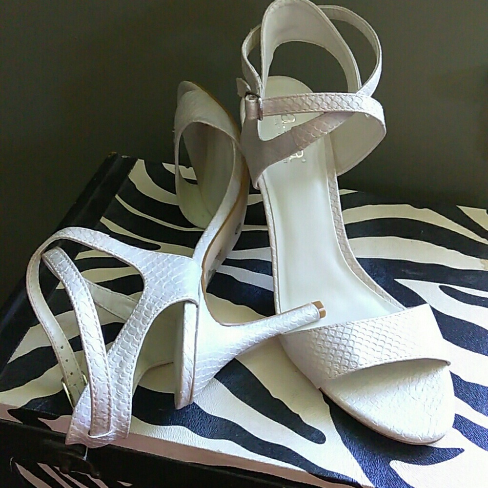 ana Sandals