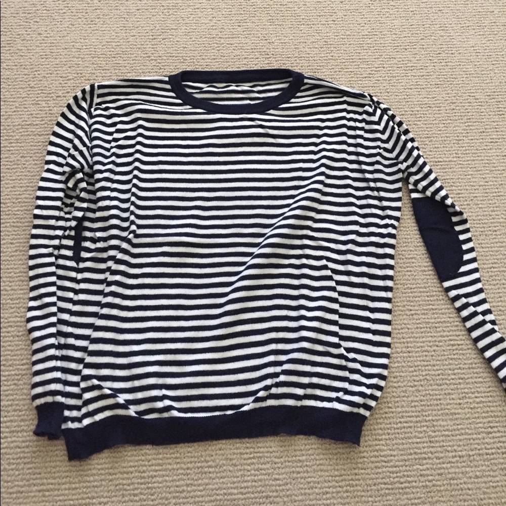 Brandy Melville Sweater