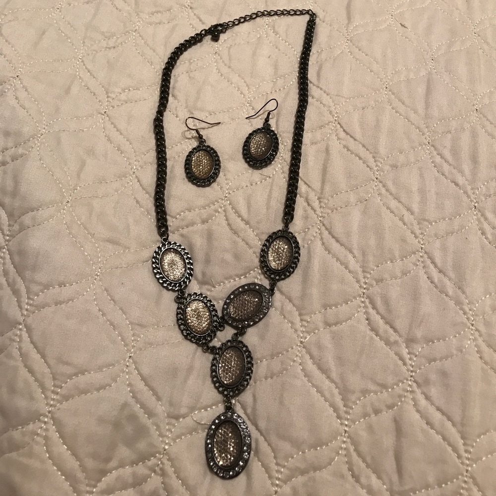 Necklace and matching earrings set