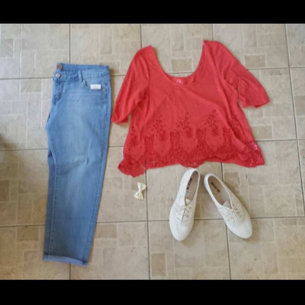 Chelsea and Violet Crop Top