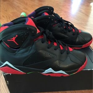 Air Jordan Retro 7.
