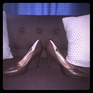 BCBG Brown Heels 8 1/2