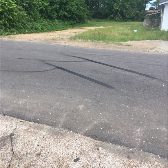 Meet your Posher, Gabe - Picture 1 of 1