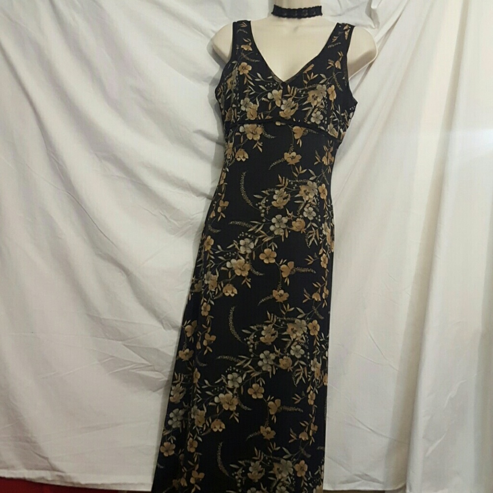 Gorgeous soft Maxi Dress size 4-NWOT