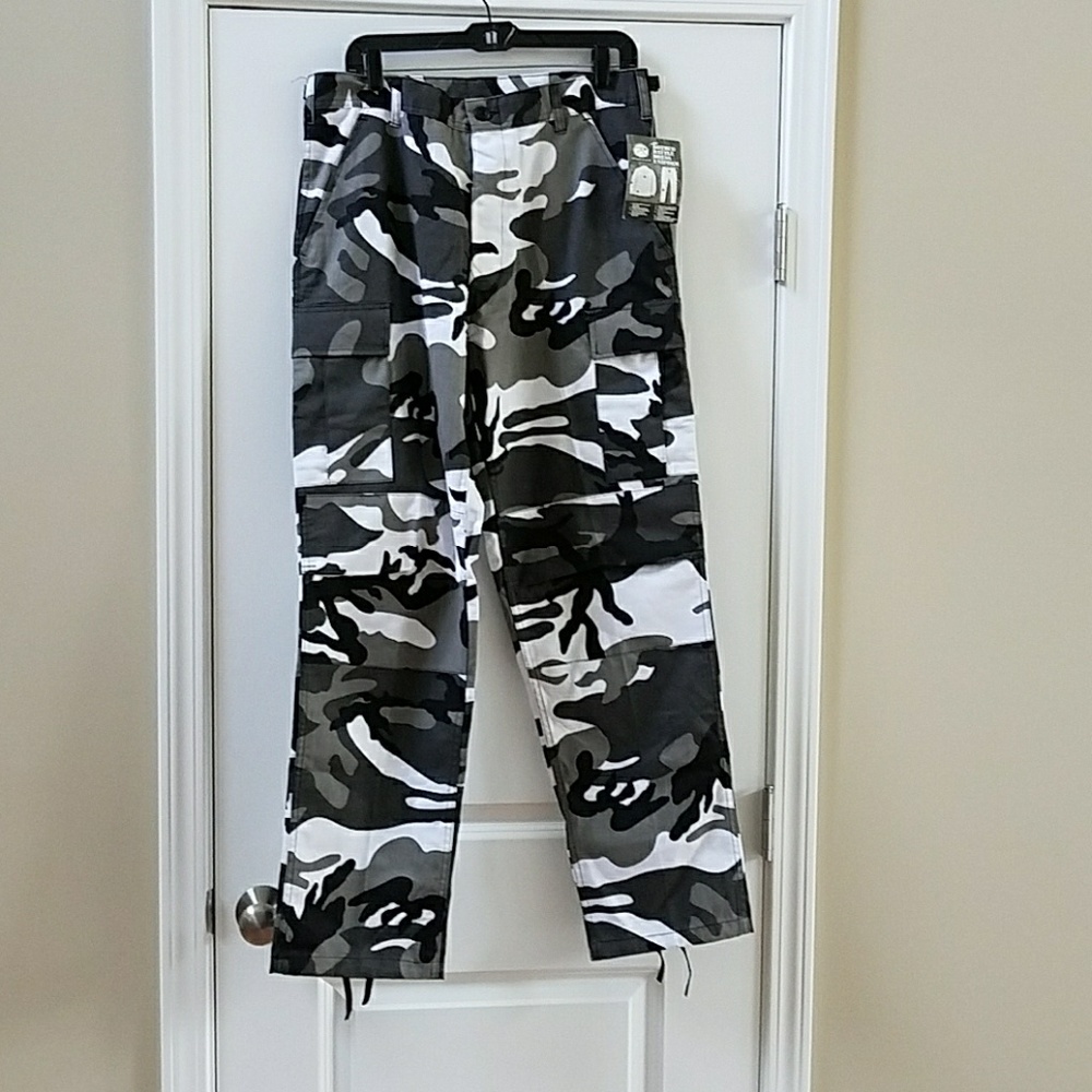Men's camouflage pants