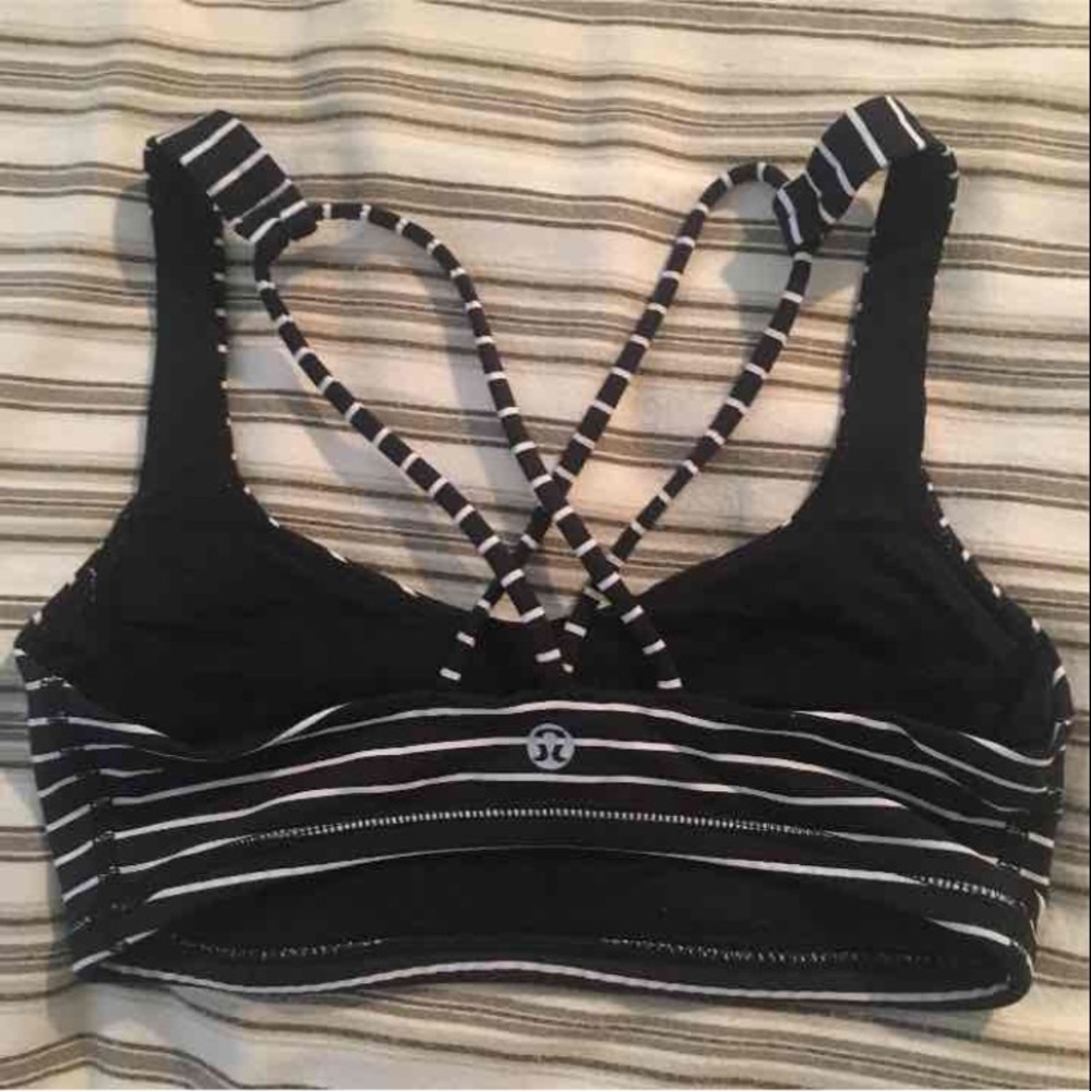 Lululemon Free to Be Bra
