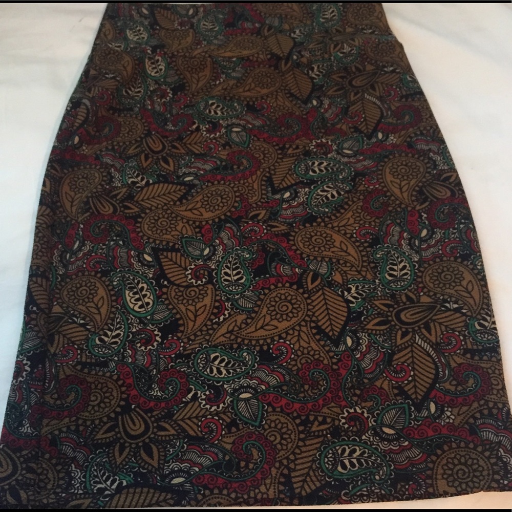 Lula Roe Cassie Skirt