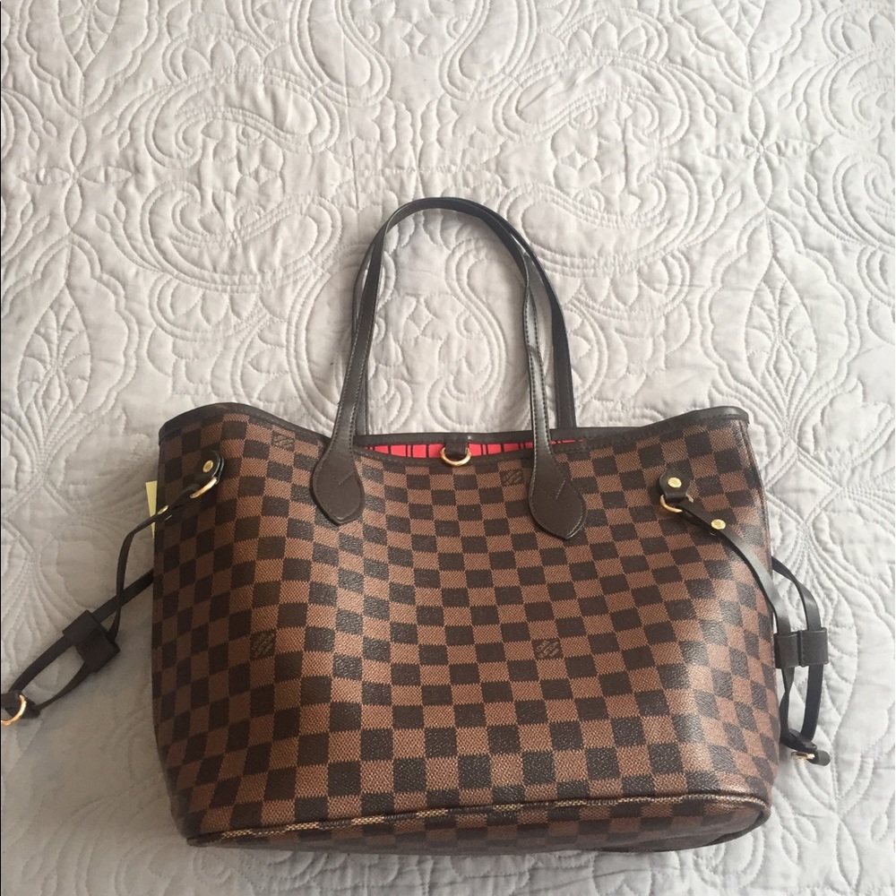 Louis Vuitton neverfull