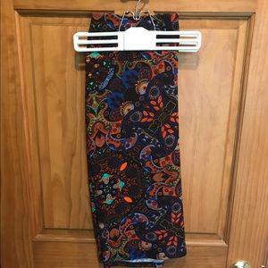 Gorgeous Lularoe Cassie