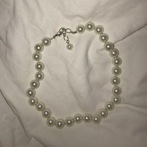 Large pearl necklace
