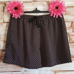 Black floral detail shorts party or lounge sz L