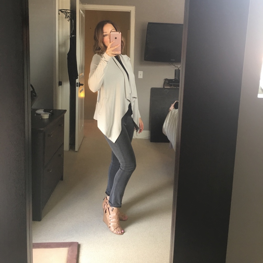 Adorable Cupcakes and cashmere cover up. Small