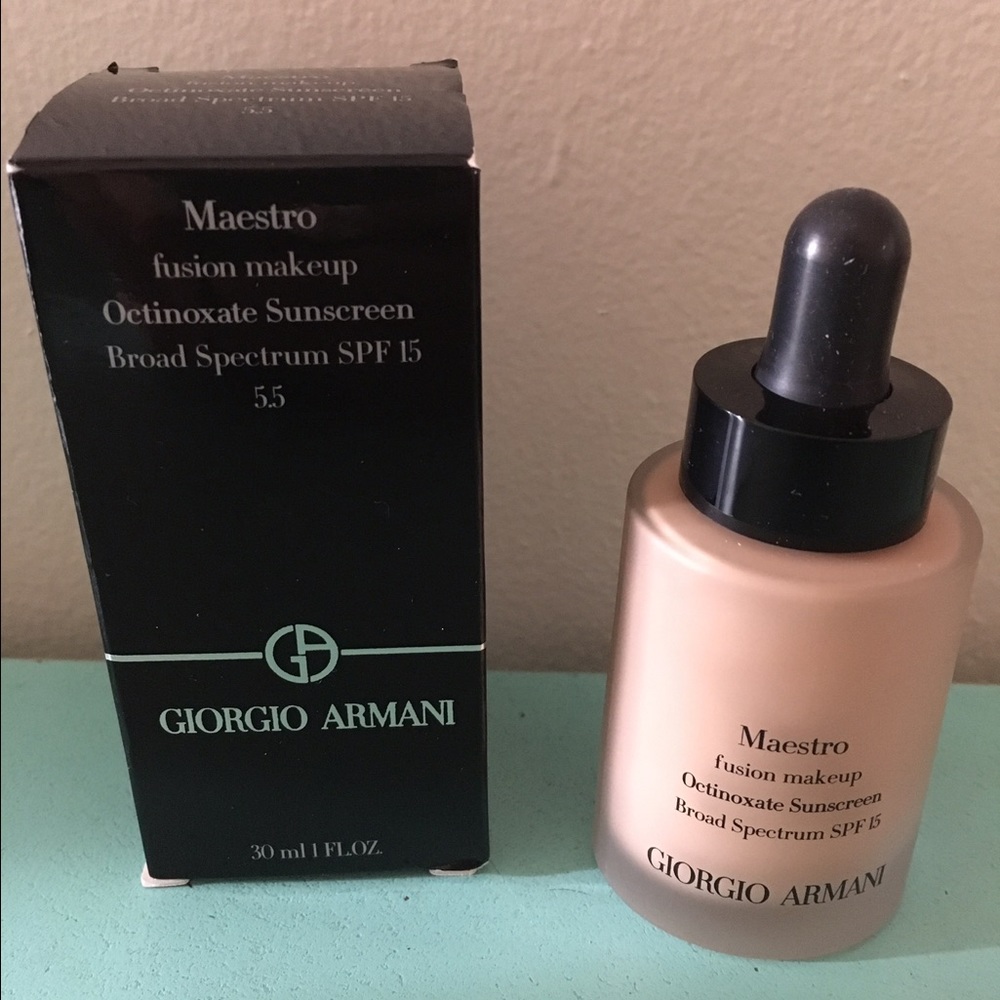Giorgio Armani Maestro Foundation SPF 15 - 5.5