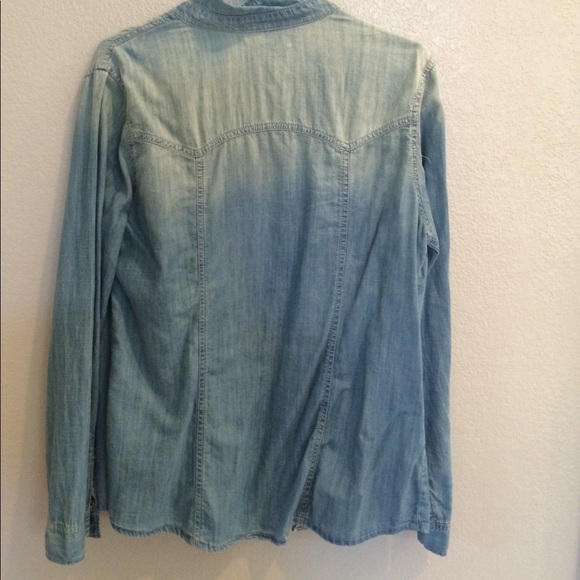 Urban Outfitters Embroidered Button Down - Picture 2 of 4