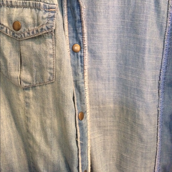 Urban Outfitters Embroidered Button Down - Picture 4 of 4