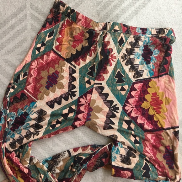 PRINTED FLARE STRETCH PANTS - Picture 3 of 5