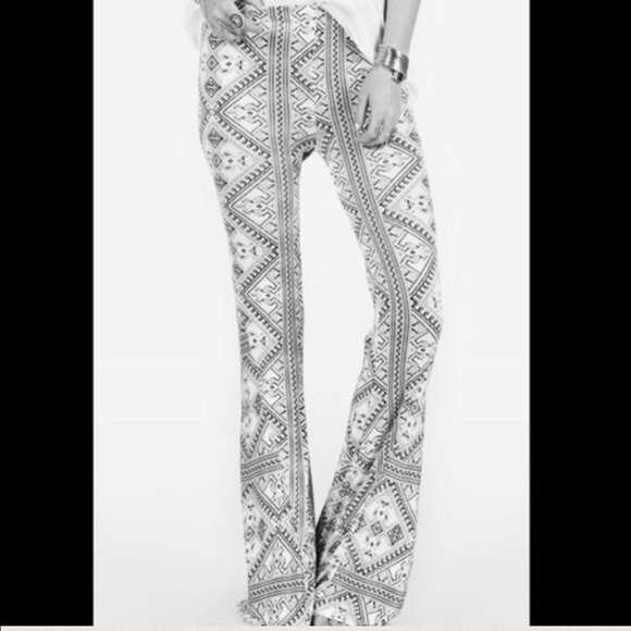 PRINTED FLARE STRETCH PANTS - Picture 4 of 5